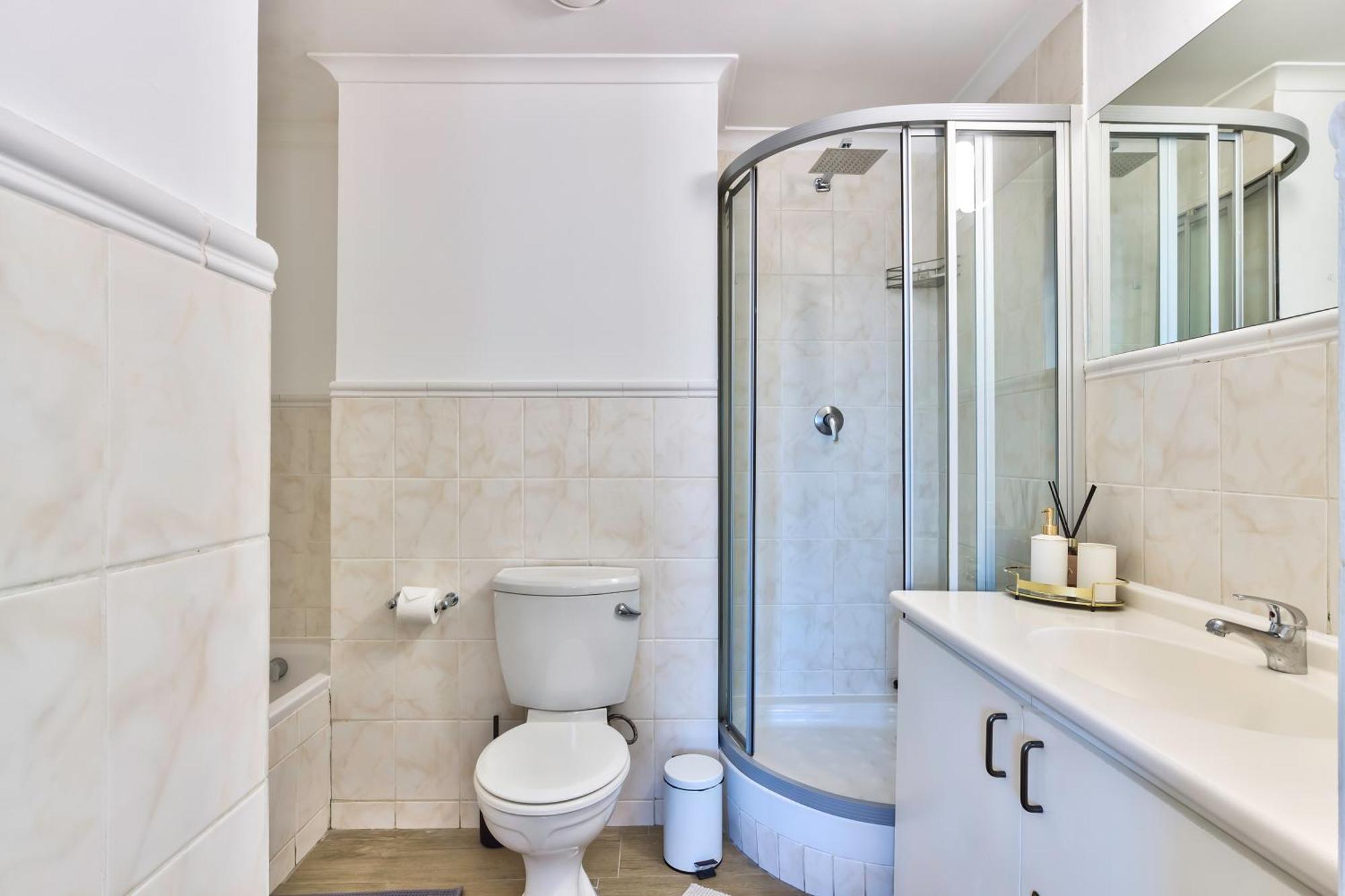 Spacious 2 Bedroom With Table Mountain View Apartment Cape Town
